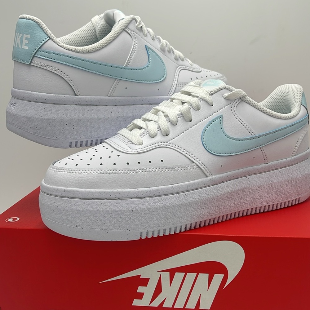 Nike Court Vision Alta
Women' Shoes
White/Glacier Blue
Style DZ5394-101 Platform